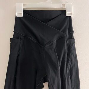 Black High-Waisted Cross Waist Pocketed Leggings